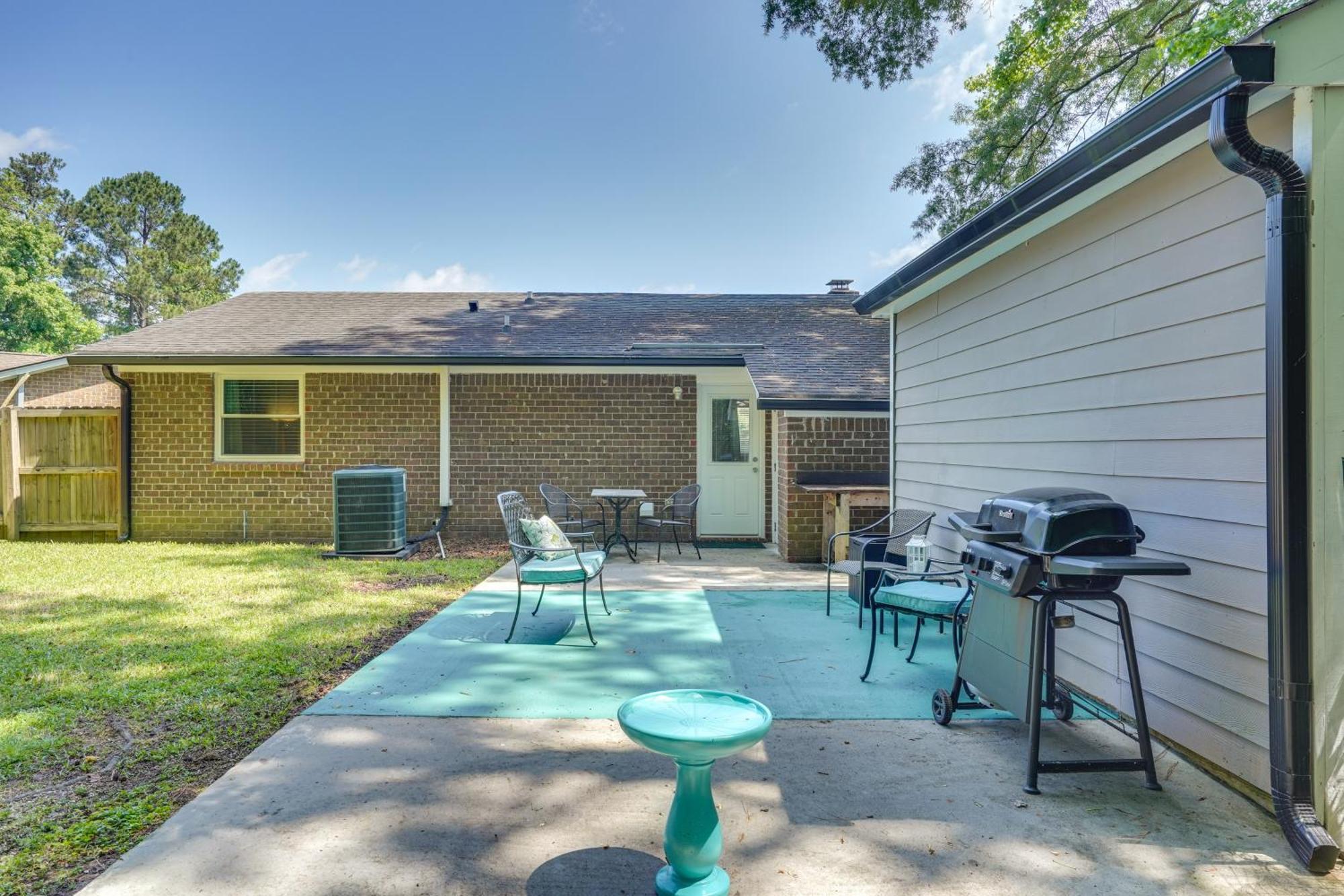Вилла Cozy Goose Creek Escape With Patio And Grill Экстерьер фото