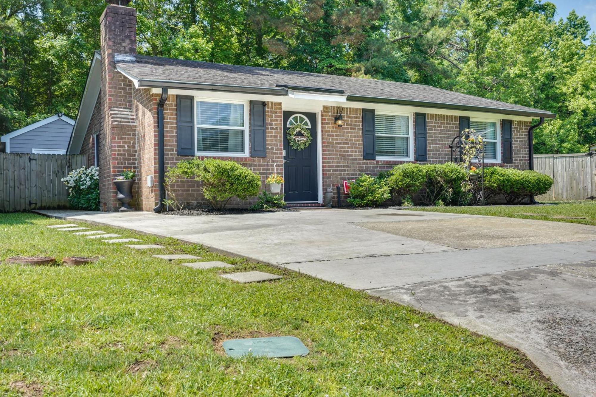 Вилла Cozy Goose Creek Escape With Patio And Grill Экстерьер фото